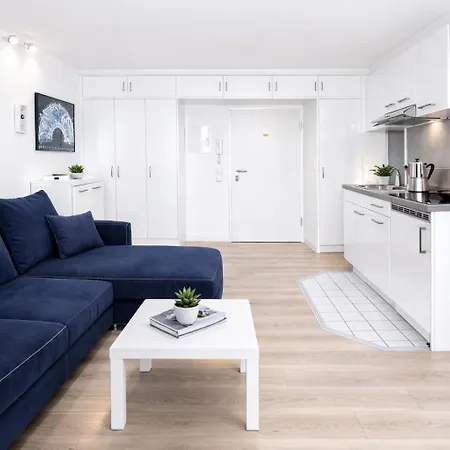 Meerblick-apartment Fuer Bis Zu 3 Gaeste - Kueche & Balkon * Laboe