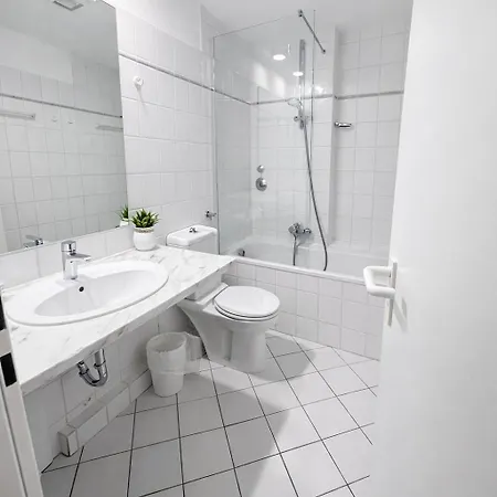Daire Meerblick-apartment Fuer Bis Zu 3 Gaeste - Kueche & Balkon